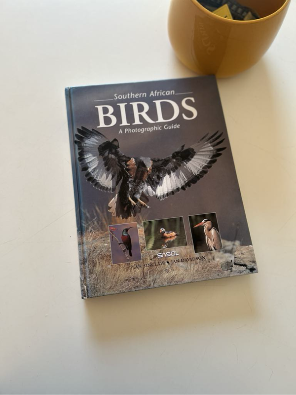 Southern African Birds - A Photographic Guide