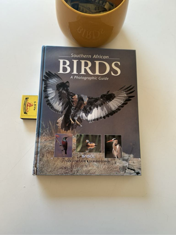Southern African Birds - A Photographic Guide