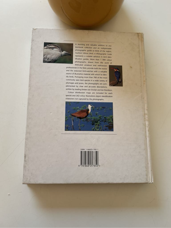 Southern African Birds - A Photographic Guide