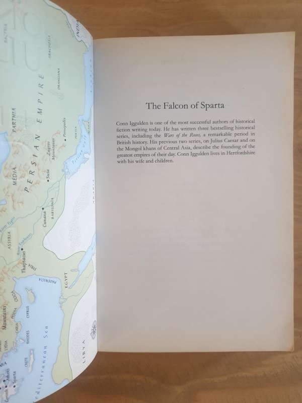 Conn Iggulden : "The Falcon of Sparta" - A battle can be won with a single blow