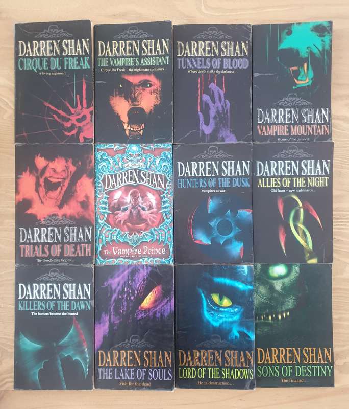 Darren Shaughnessy : "The Saga of Darren Shan" / "Cirque du Freak" - Complete Book Set of 12