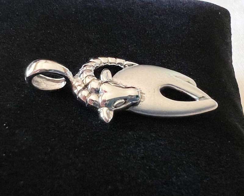 Vintage Sterling Silver Zodiac Sign ARIES Pendant or Charm * 2.65 grams