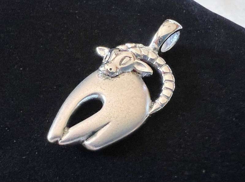 Vintage Sterling Silver Zodiac Sign ARIES Pendant or Charm * 2.65 grams