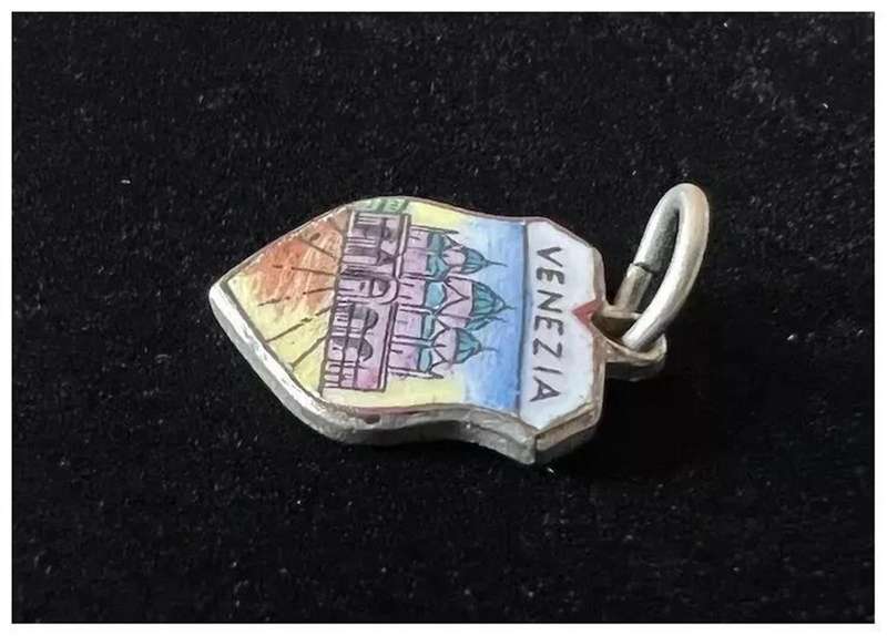 1970s Very Small Vintage Enamel VENICE, Italy St Mark's Basilica Pendant Charm