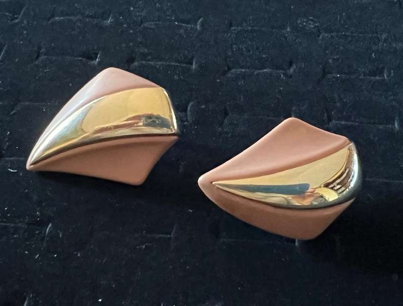 1980s Large Vintage Brown & Gold Tone Pierced Earrings by NAPIER