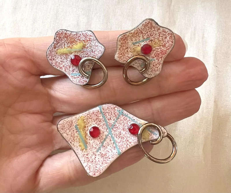 1960s Vintage MODERNIST Red Yellow Enamel Red Rhinestones Brooch & Clip Earrings
