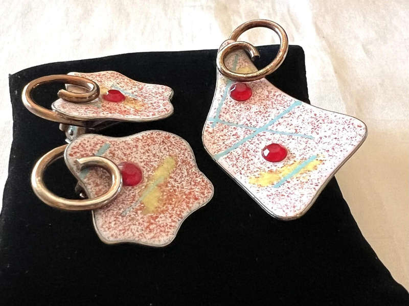 1960s Vintage MODERNIST Red Yellow Enamel Red Rhinestones Brooch & Clip Earrings