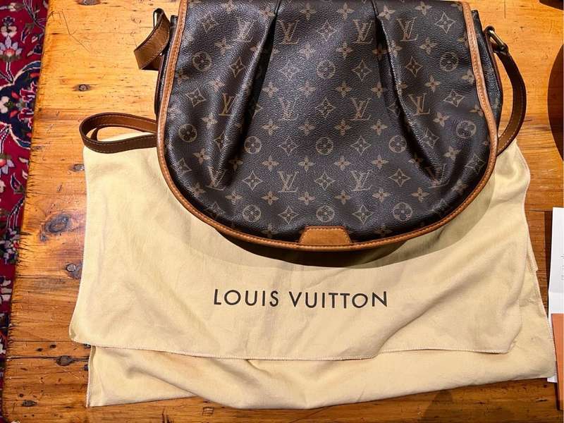 Louis Vuitton 2013 Menilmontant PM Shoulder Bag