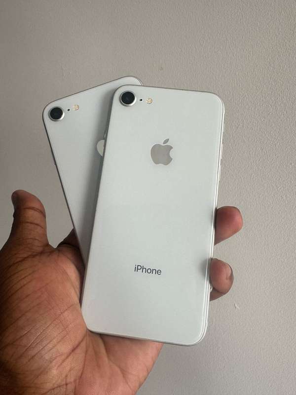 iPhone 8