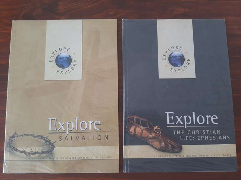 Explore Books