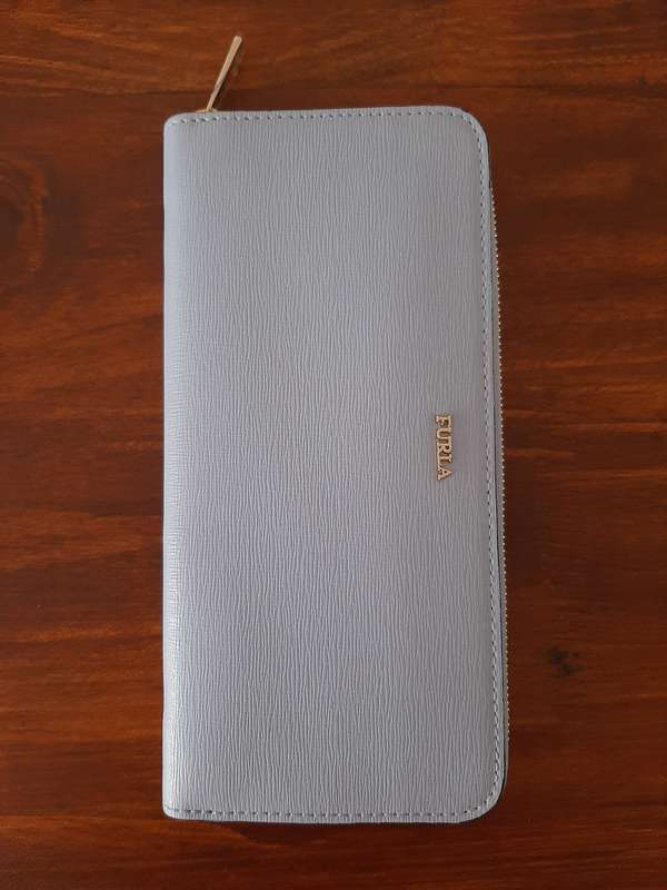Leather ladies wallet