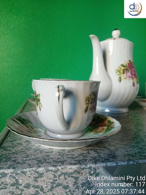 Royal china English rose tea set