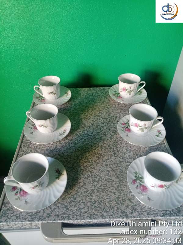 Vintage H 9 made in china pink rose (6) x tea cups and saucers w/gold rim & peacock stamp