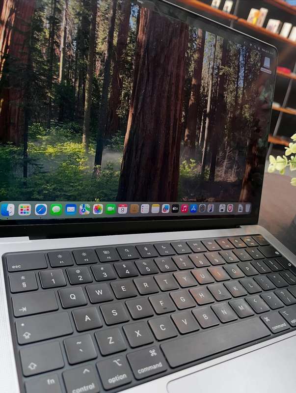 Apple MacBook Pro M1 Pro