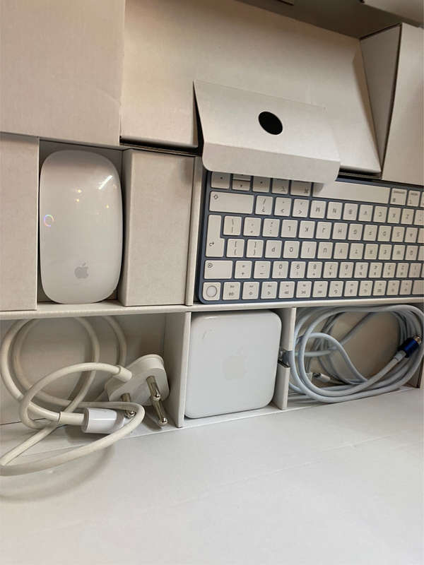 Apple iMac 2021 M1