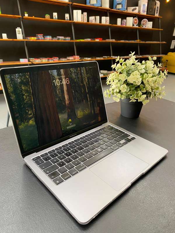 MacBook Air M1 2020