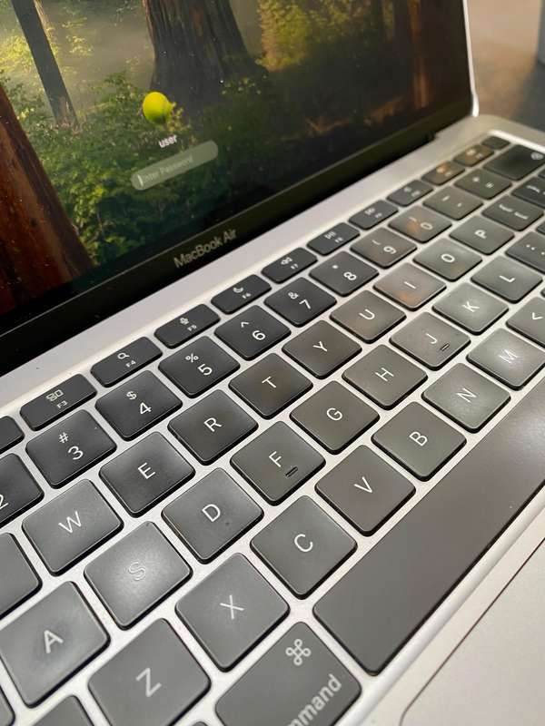 MacBook Air M1 2020
