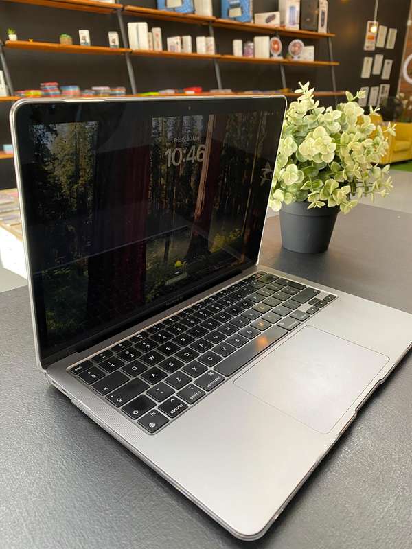MacBook Air M1 2020