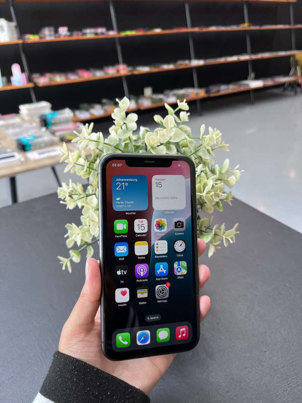 Apple iPhone 11 64GB Black