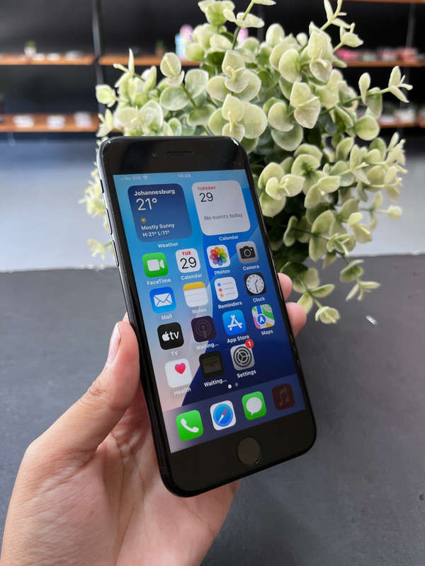 Apple iPhone SE 2020 128GB Black