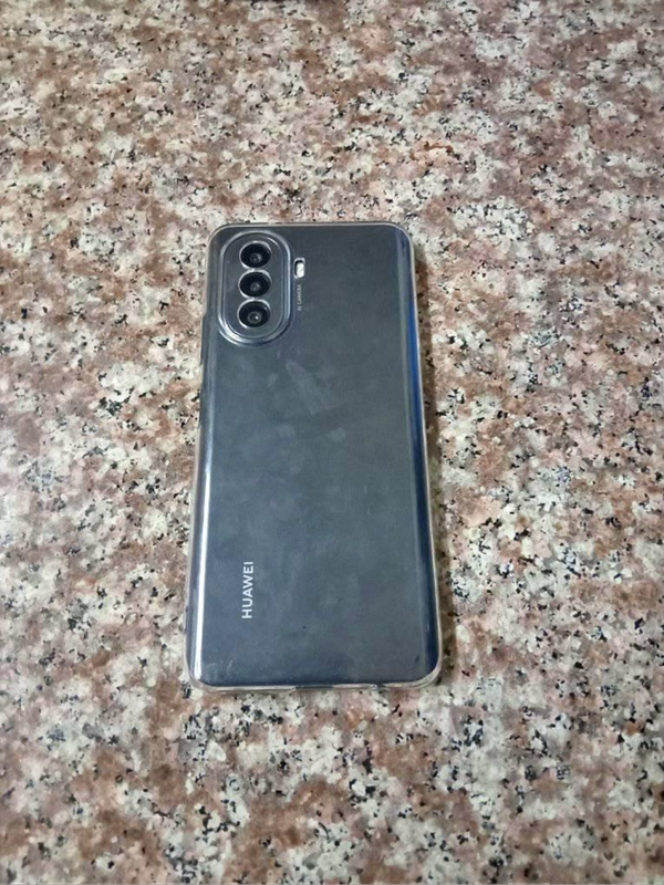 Huawei Nova Y 70