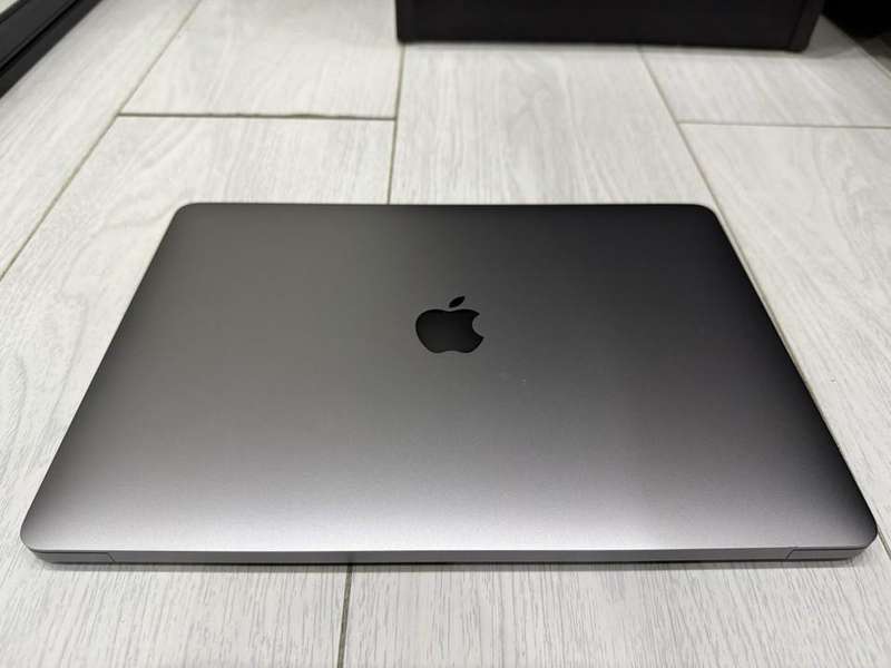 MacBook Air 2018 - 13.3" Retina Display