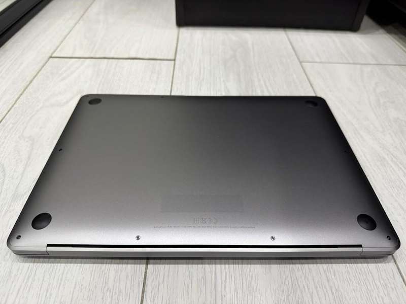 MacBook Air 2018 - 13.3" Retina Display
