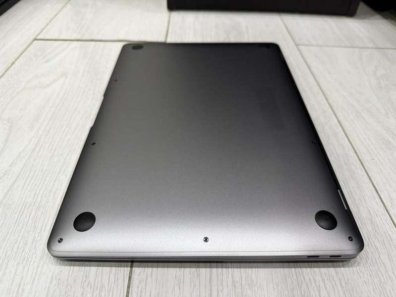 MacBook Air 2018 - 13.3" Retina Display