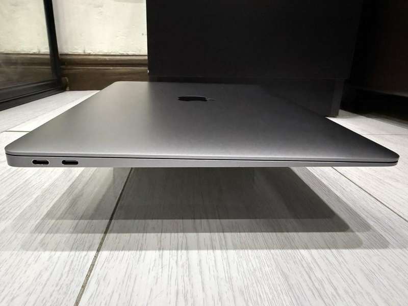 MacBook Air 2018 - 13.3" Retina Display