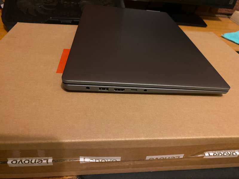 IdeaPad Slim 3 15IAH8 - Type 83ER