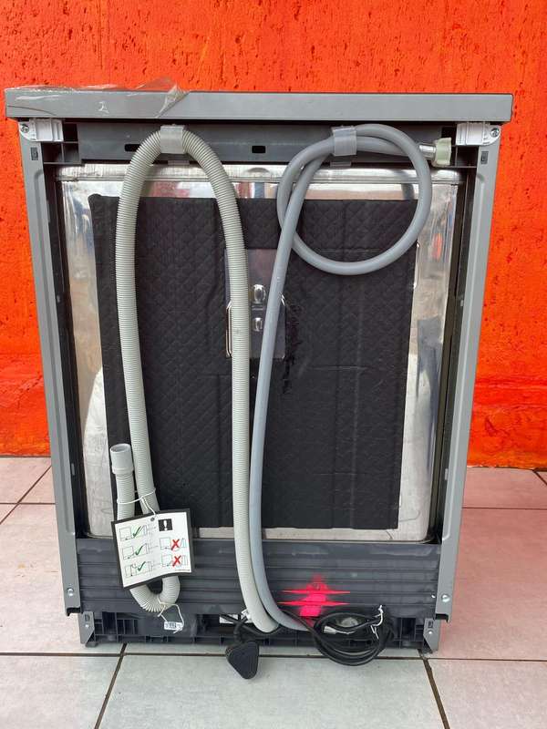 DEFY 15-PLACE DISHWASHER INOX