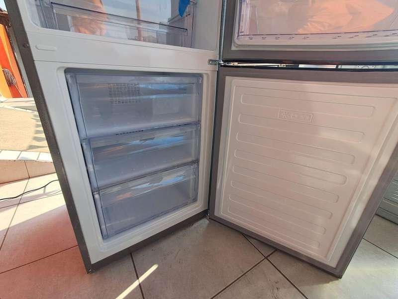 DEFY BOTTOM FREEZER FRIDGE W/D 302LT GRY