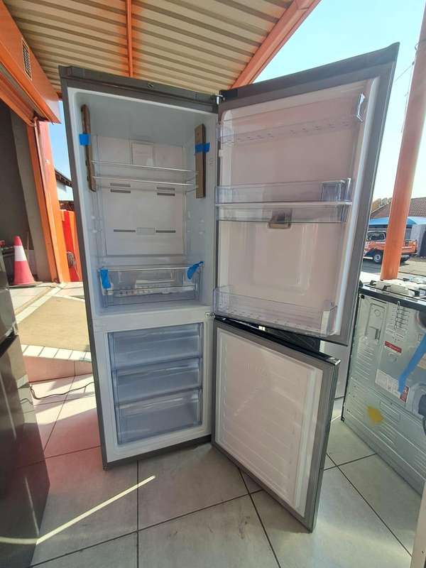 DEFY BOTTOM FREEZER FRIDGE W/D 302LT GRY