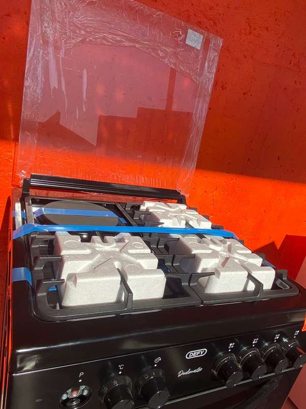 DEFY GAS ELECTRIC STOVE BLACK DGS679