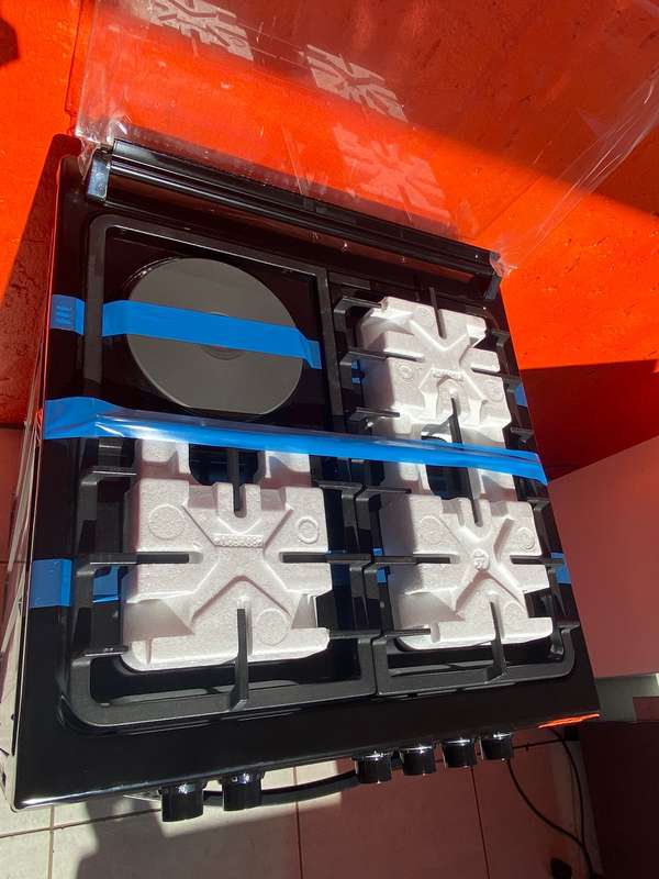 DEFY GAS ELECTRIC STOVE BLACK DGS679