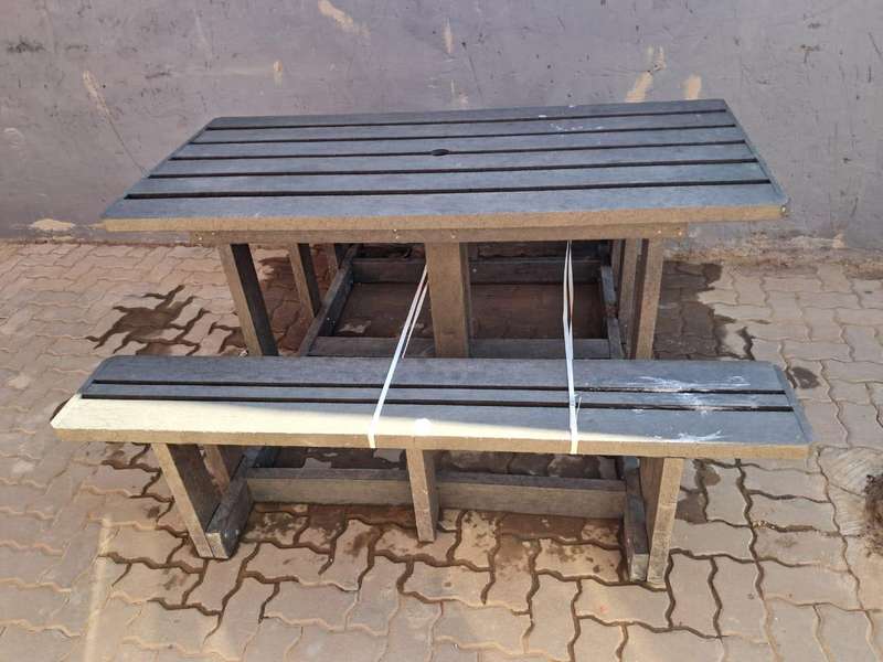 ECCO 6 SEATER PICNIC BENCH BROWN