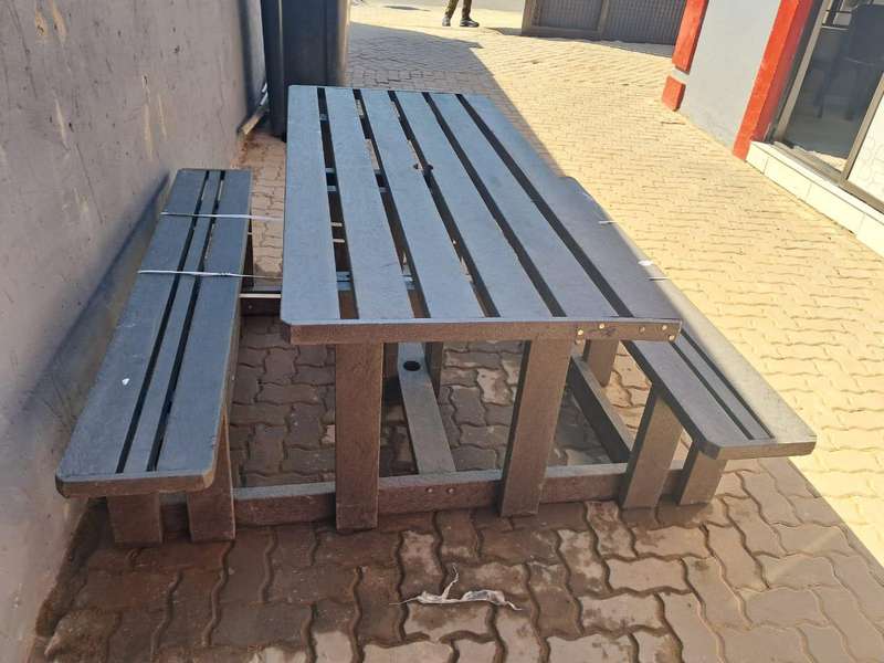 ECCO 6 SEATER PICNIC BENCH BROWN