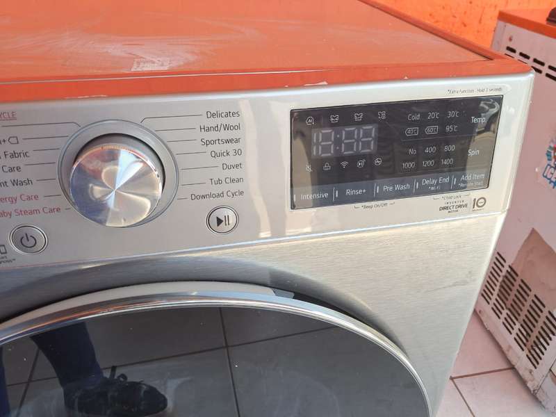 LG 10.5BKG FRONT LOADER WASHING MACHINE SLV