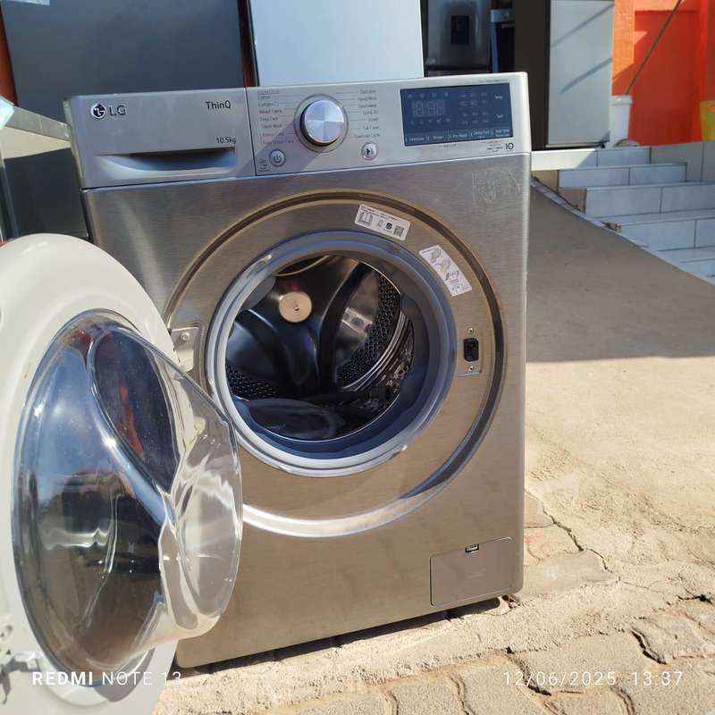LG 10.5BKG FRONT LOADER WASHING MACHINE SLV