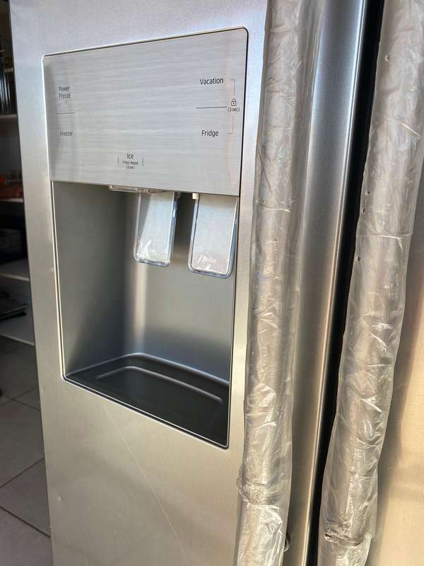 SAMSUNG 501L DOUBLE DOOR FRIDGE WITH WATER DISPENSER