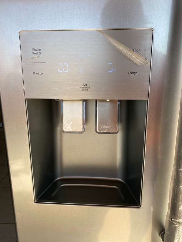 SAMSUNG 501L DOUBLE DOOR FRIDGE WITH WATER DISPENSER