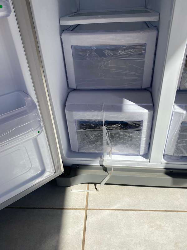 SAMSUNG 501L DOUBLE DOOR FRIDGE WITH WATER DISPENSER