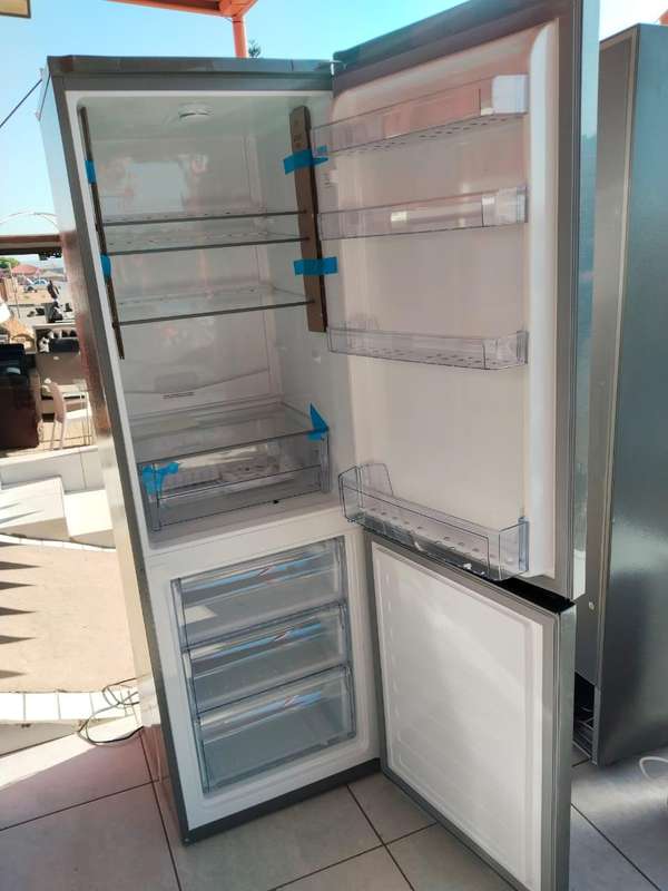 DEFY 350L BOTTOM FRIDGE FREEZER METALLIC