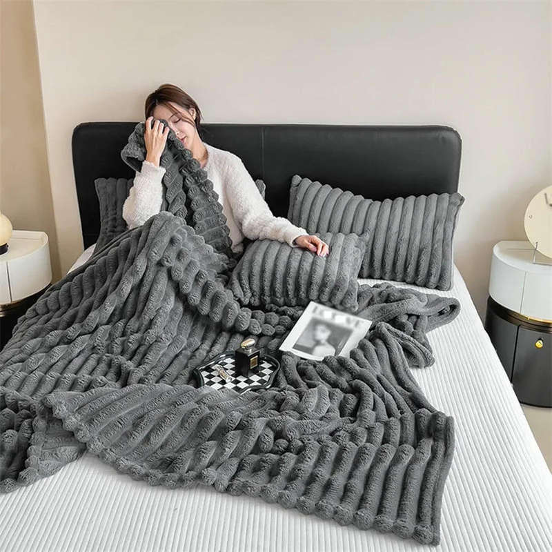 Solid Colour (Faux Fur Fleece) Blanket Charcoal Grey