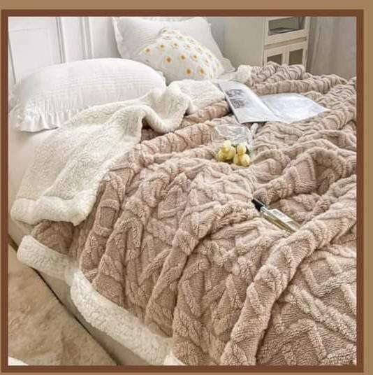Extra Large Geometric Sherpa Fleece Blankets 200 x 230 Super King Size Beige