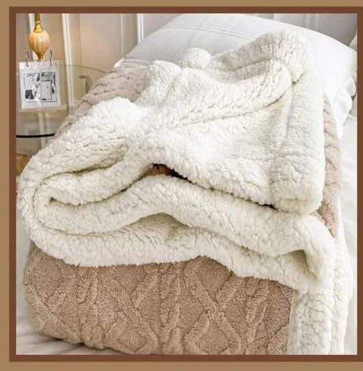 Extra Large Geometric Sherpa Fleece Blankets 200 x 230 Super King Size Beige