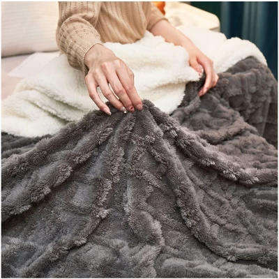 Extra Large Geometric Sherpa Fleece Blankets 200 x 230 Super King Size Dark Grey