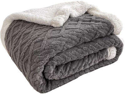 Extra Large Geometric Sherpa Fleece Blankets 200 x 230 Super King Size Dark Grey