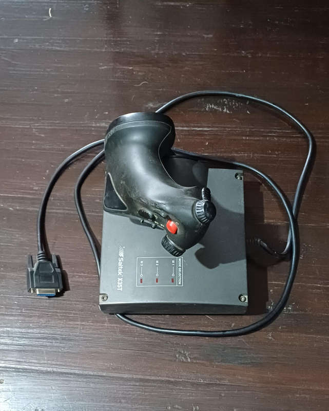 Gaming Joystick Saitek X35T