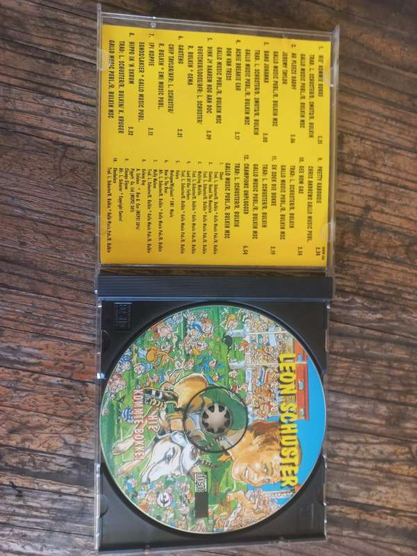 Vintage Hie' Kommie Bokke!" by Leon Schuster CD